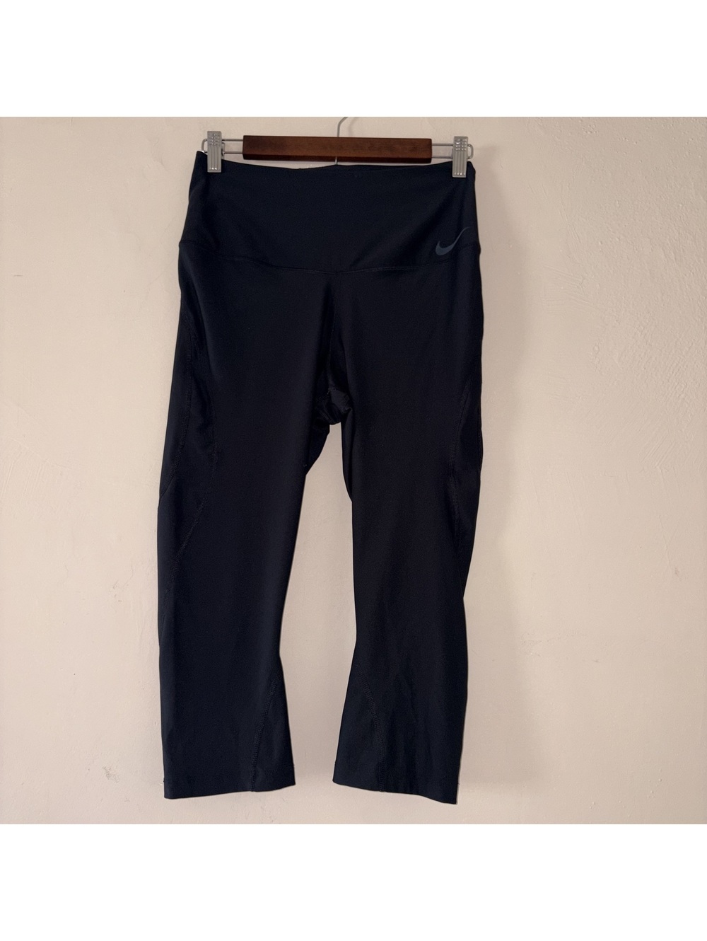 Nike Dri-FIT Black Capris/Leggings - Size Medium